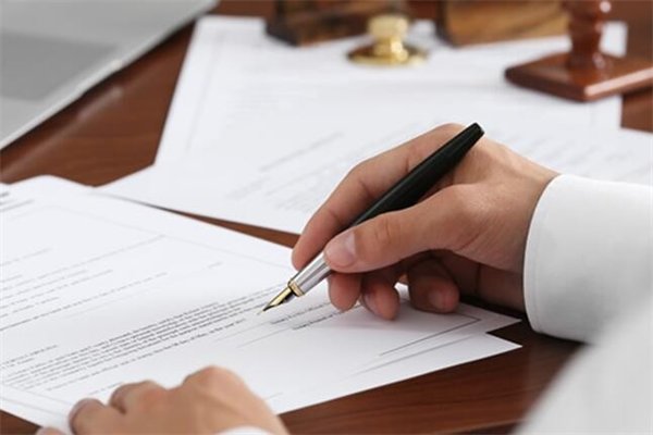 90后立遗嘱留亿元财产给好友，为何他不愿将遗产留给亲人？