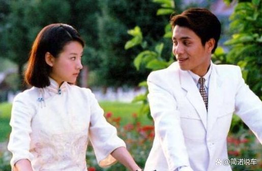 电视剧《金粉世家》中，陈坤饰演的金燕西，他的性格特点是什么样的？