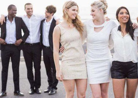 穿着的英文是什么