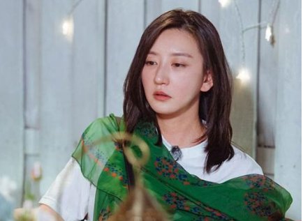 唐一菲今年多大岁数了