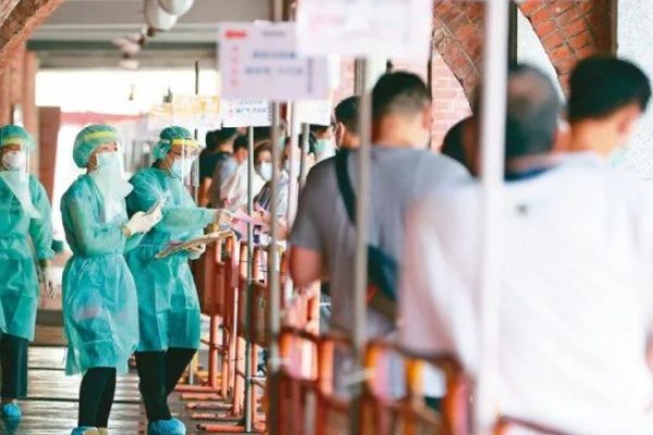 台湾新增334例本土确诊病例，台湾的疫情为何变得这么严重？