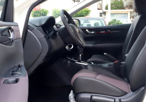 汽车水箱在哪？