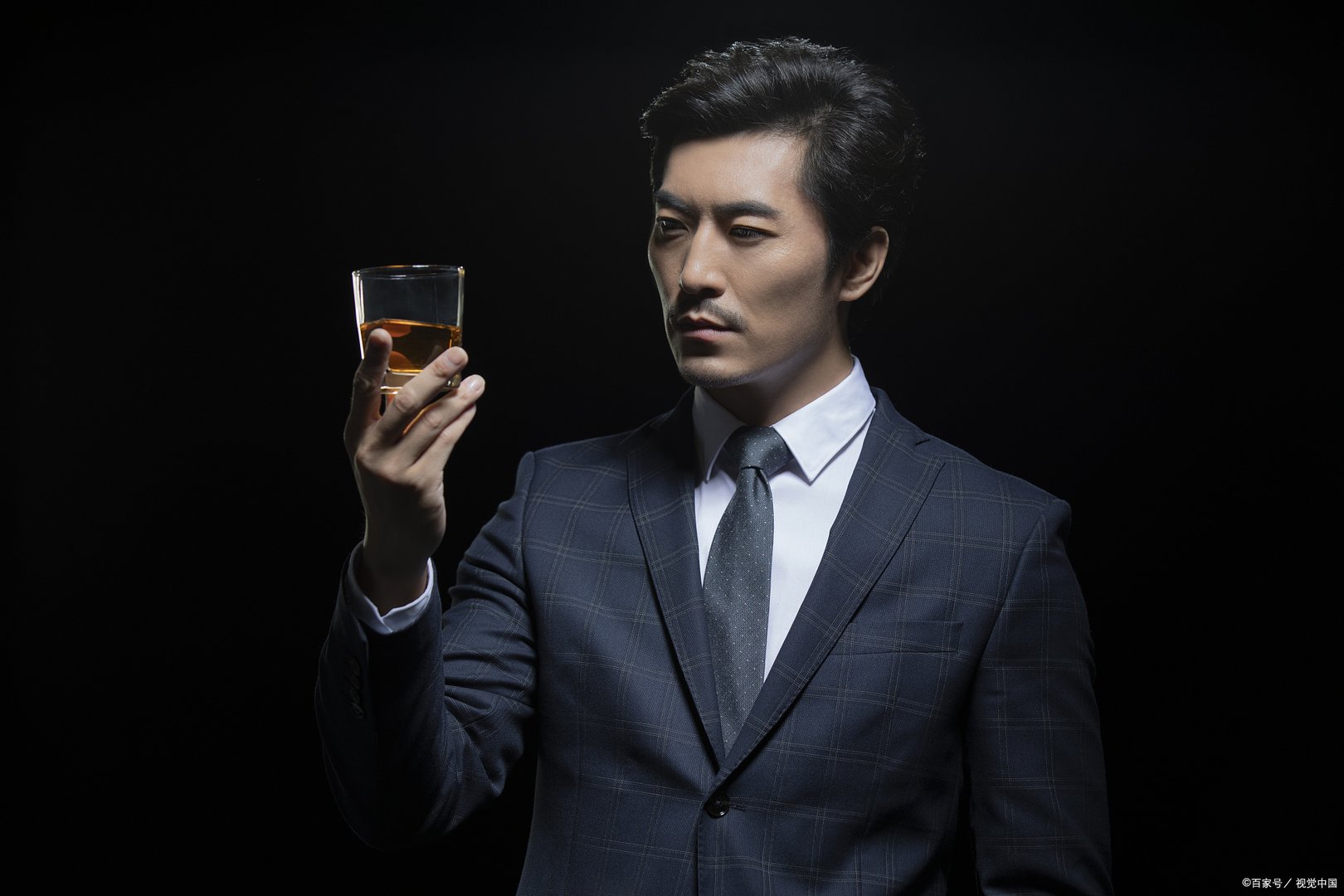 接种新冠疫苗后,多久可以喝酒?