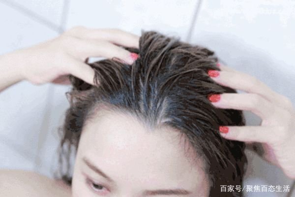 有哪八个方法可以让头发变浓密