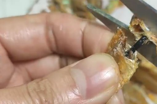 劲仔小鱼的制作过程