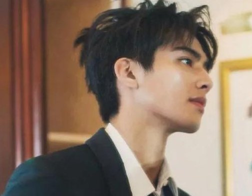 宋威龙被骂恋爱脑学历低,他是如何证明自己的?