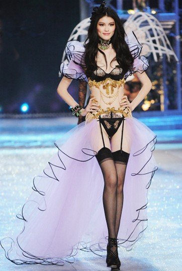 超模何穗的丈夫是谁?