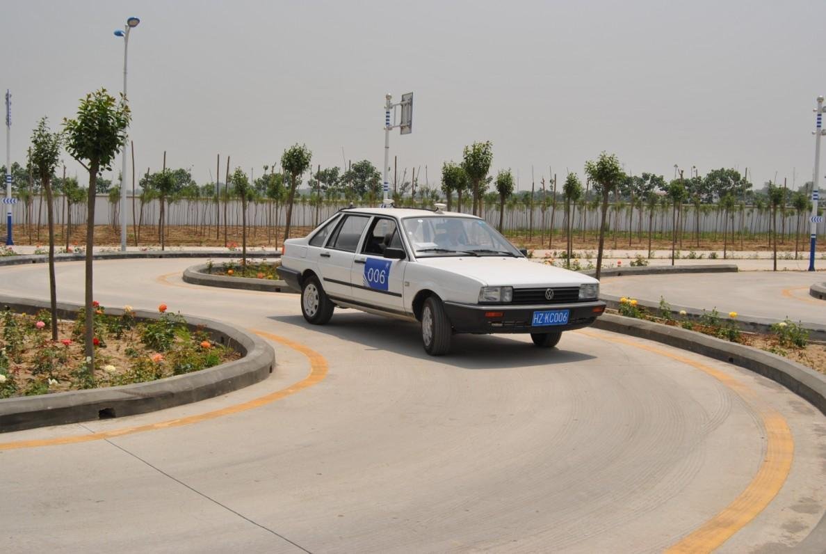 驾照取消70岁上限