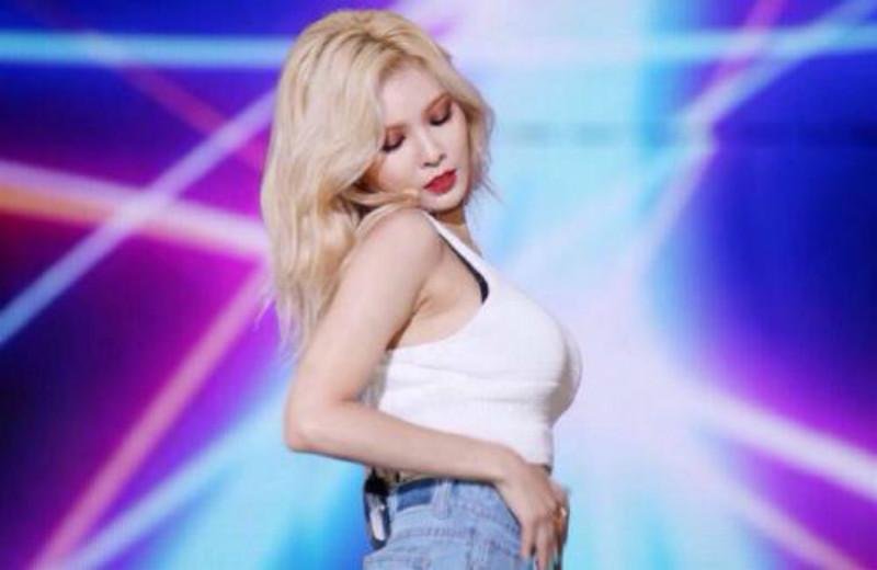 泫雅发文否认曾经对同学校园暴力,她曾经是否打过别人耳光?