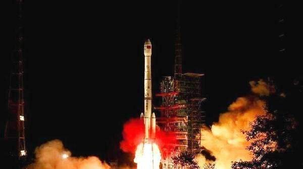 嫦娥五号探测器组合体成功分离，将择机实施月面软着陆，后续还有哪些工作？