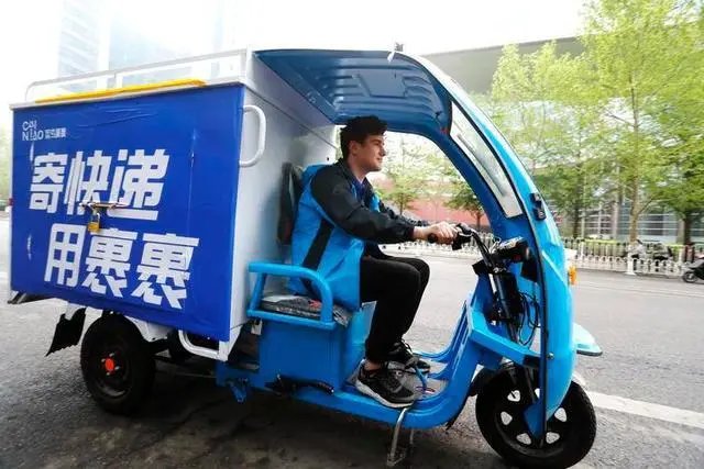 上海快递正式重启,哪些快递获得了运输车辆通行证?