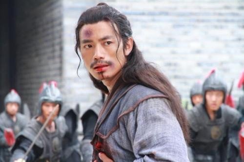 “九纹龙”史进在历史上确有其人，而且还做了皇帝，这究竟是怎么回事？