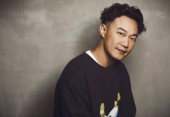 《富士山下》歌词含义