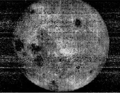 月球的背面是什么，和正面是一样的吗？