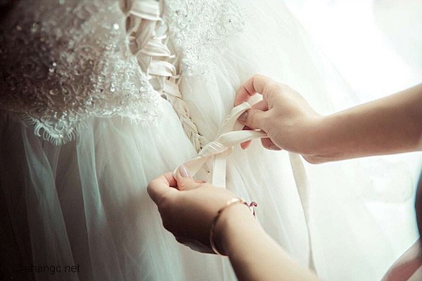 本命年戴红绳手链好吗？