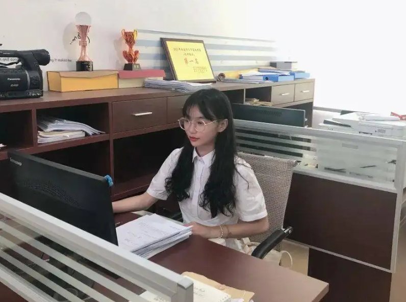 实习生鉴定评语