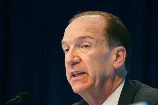 疫情令1亿人重返极端贫困,世行行长马尔帕斯为何这么说?