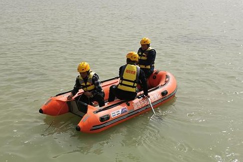 打捞员救出溺亡女子后竟发现是自己的亲人，如果换成是你，你会有何心情？