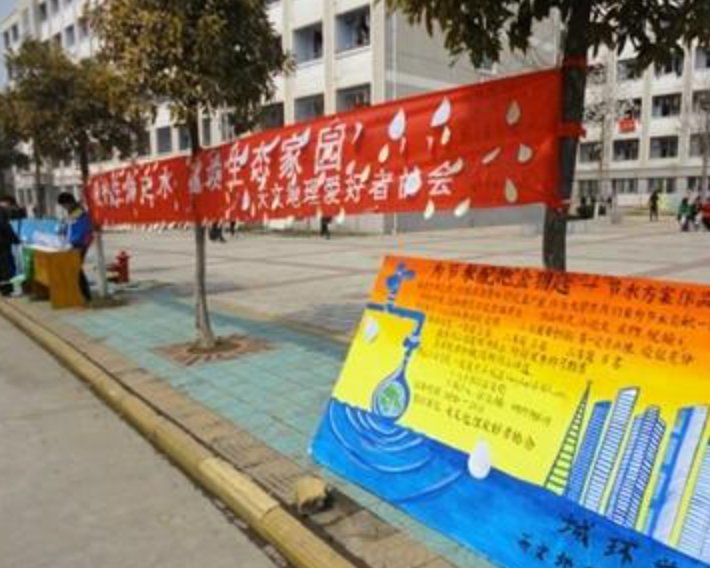 做一条横幅要多少钱一米?