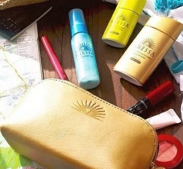 防晒霜要涂在第几步？