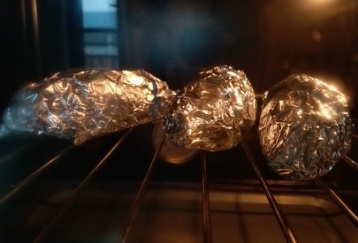 地瓜用烤箱烤的话怎么烤?多少温度,多长时间?