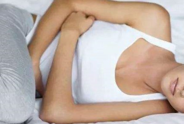 白带是黄绿色的，是什么原因？