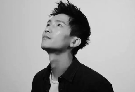 陈楚生曾力压张杰成为快男冠军,他在音乐方面的造诣有多高?