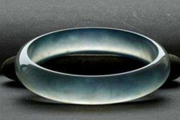 玻璃种翡翠价格