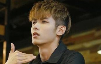 被于正捧了四年的赵奕钦为什么总是火不起来？