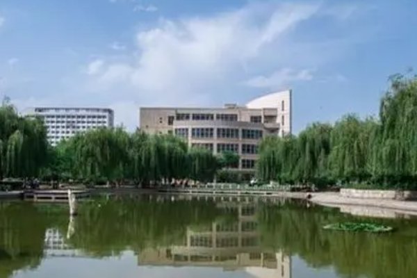 河北金融学院怎么样？