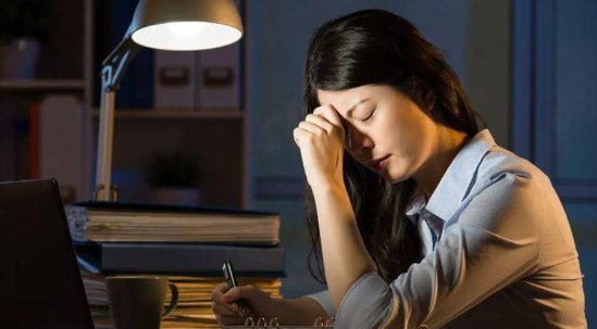 为什么我鼻子上经常长痘痘