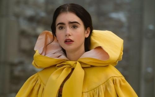 《最后的大亨》中,莉莉·柯林斯饰演的塞丽亚是一个怎样的女人?