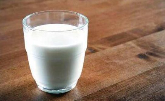 纯牛奶可以加热吗?