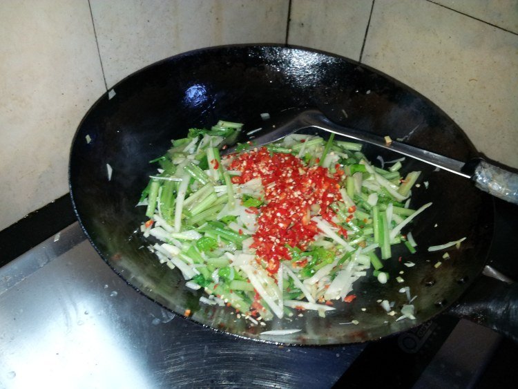 花江狗肉的做法及配料是什么?