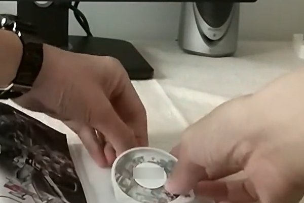 刚入手一部psp3000,怎么玩游戏?急~