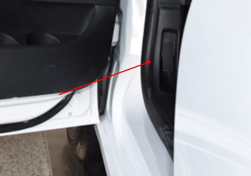 汽车离合器的压盘和从动盘安装在哪里?为什么?