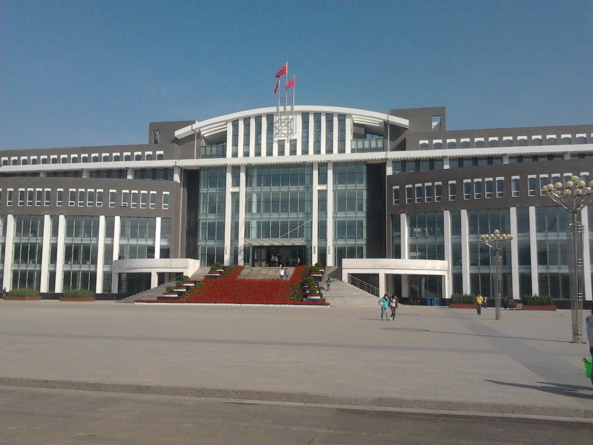 吕梁学院的介绍