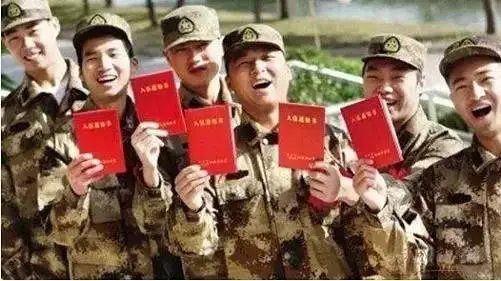 研究生毕业生及在校生征兵年龄放宽，具体是如何规定的？