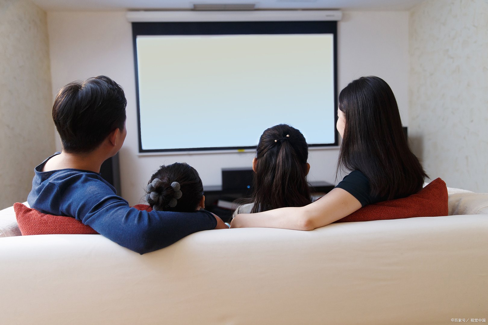 想要在家里装一个影音房，怎样做音效最好？