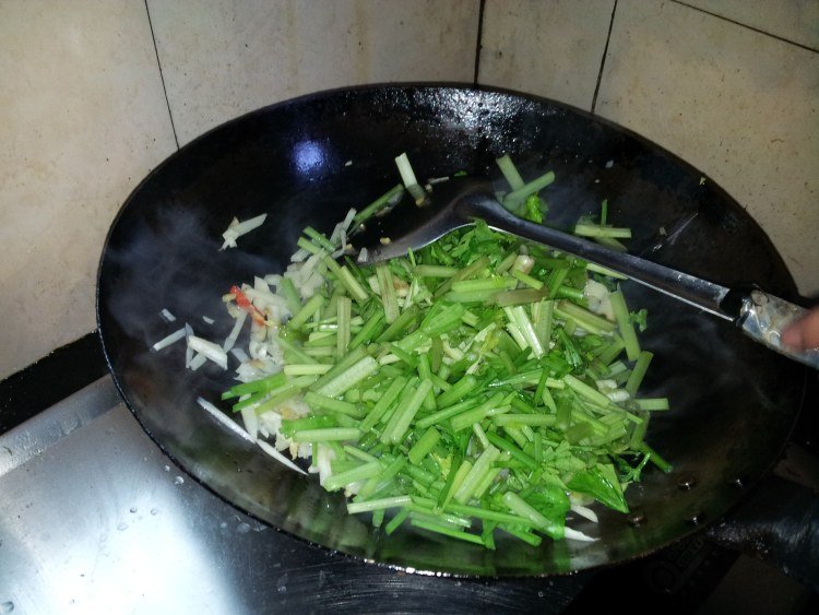 花江狗肉的做法及配料是什么?