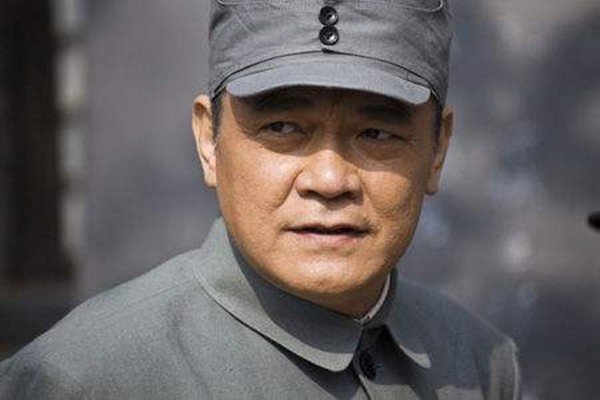 地下交通站的各集客串演员表