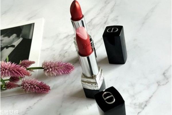 迪奥作为国际大牌，它有过哪些经典产品？