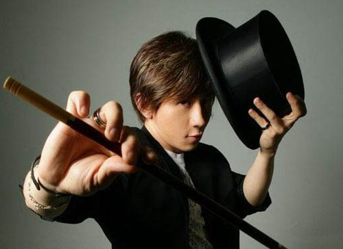 刘谦时隔8年回应力宏事件，当时到底发生了什么？