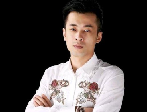 辛巴遭打假人电话敲诈，录音曝光气势嚣张：盯上你了！是谁把他逼上绝路？