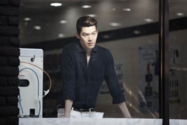 金宇彬复出画报很吸引人吗?