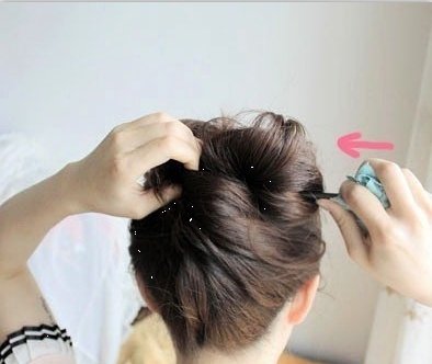 怎么用一根发簪盘头发 详细一点 做好带图片