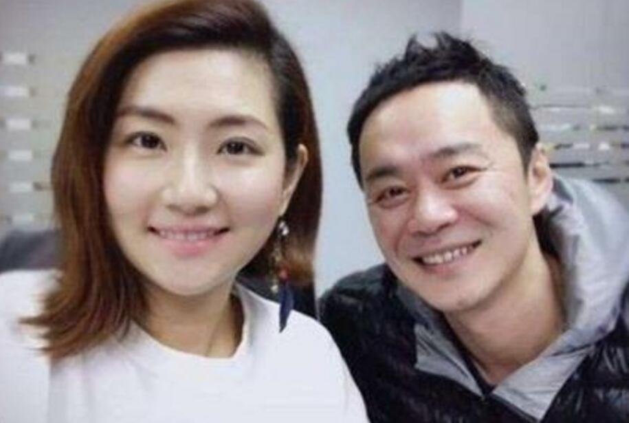 Selina前夫与女友分手,称有无法克服的问题,对此你怎么看?