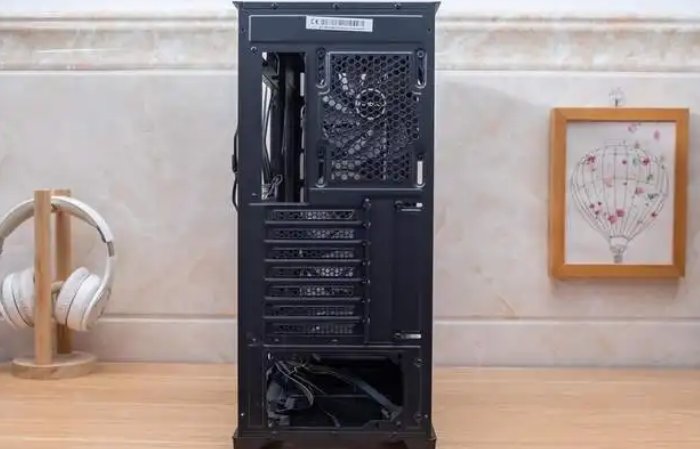 机箱哪个牌子好