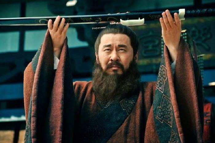 曹操善于用人的故事，多举几个例子