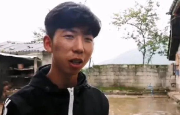 考上清华的工地少年获奖5万具体是怎么回事？